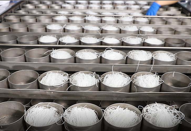 速食粉絲生產(chǎn)線設(shè)備怎么選？